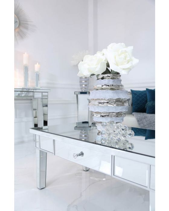 Traditional Mirrored Coffee Table with Silver finish