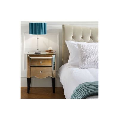 A glamorous and elegant bedside