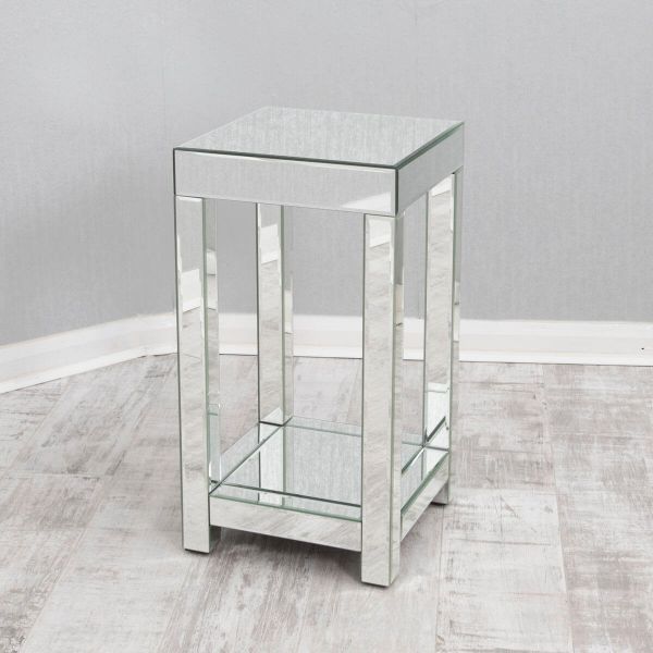 Small mirrored hot sale lamp table