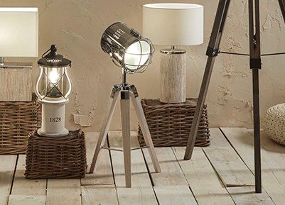 Metal tripod hot sale table lamp